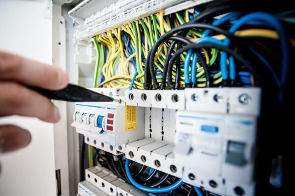 Mantenimiento Eléctrico Correctivo Jaén